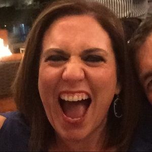 Meet your Posher, Claudia